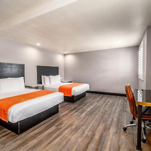 Lyfe Inn & Suites By Aga - Lax Airport